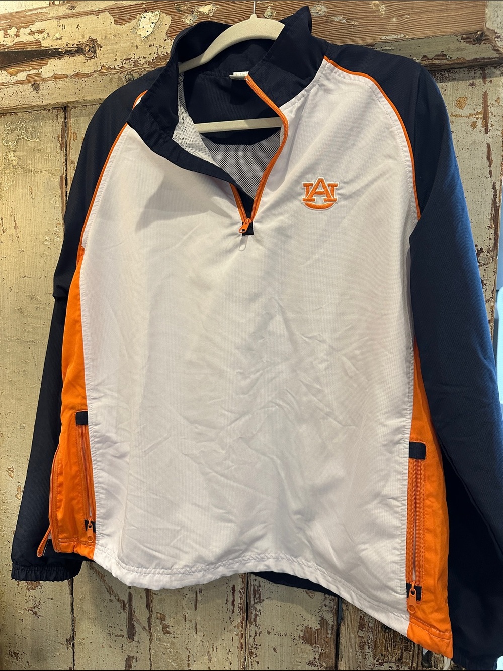 College World unisex Auburn Windbreaker